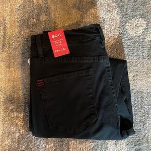 NWT Urban Outfitters BDG Women’s High Rise Twig Grazer Black Jeans 29W and 26L